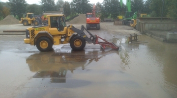 Schoonmaken rijplaten / draglineschotten